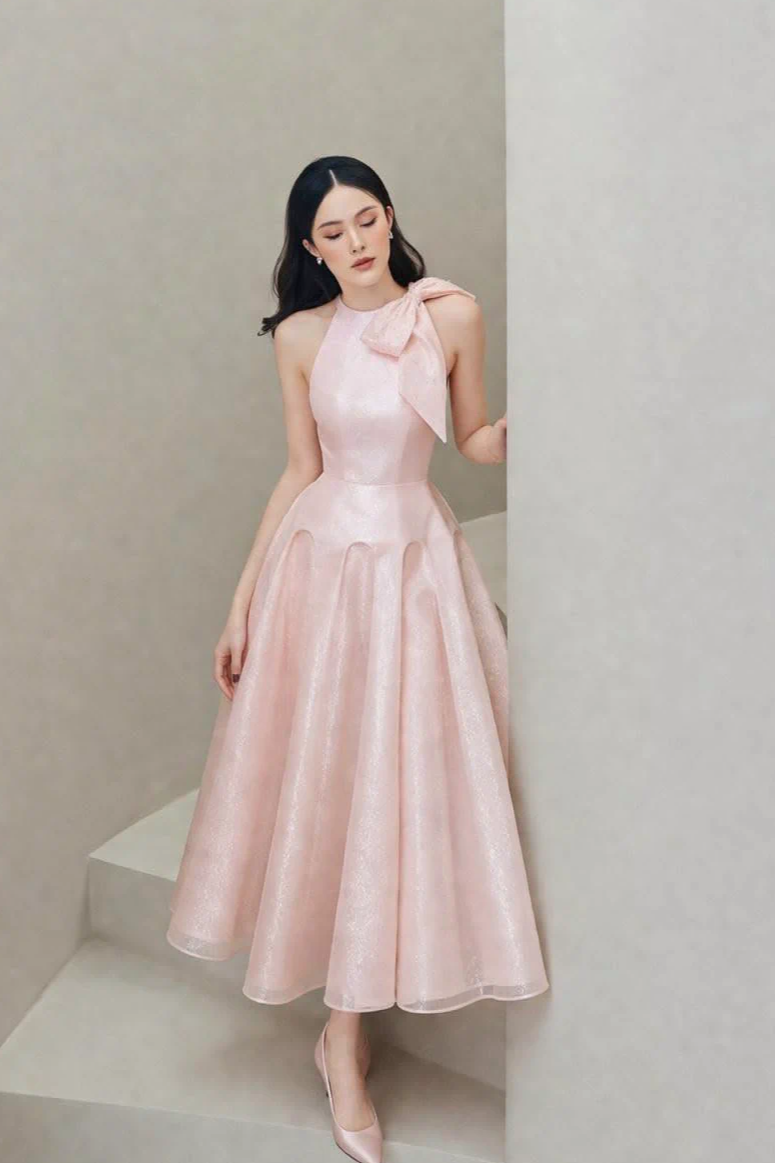 Đo đầm theo yêu cầu hay mua sẵn